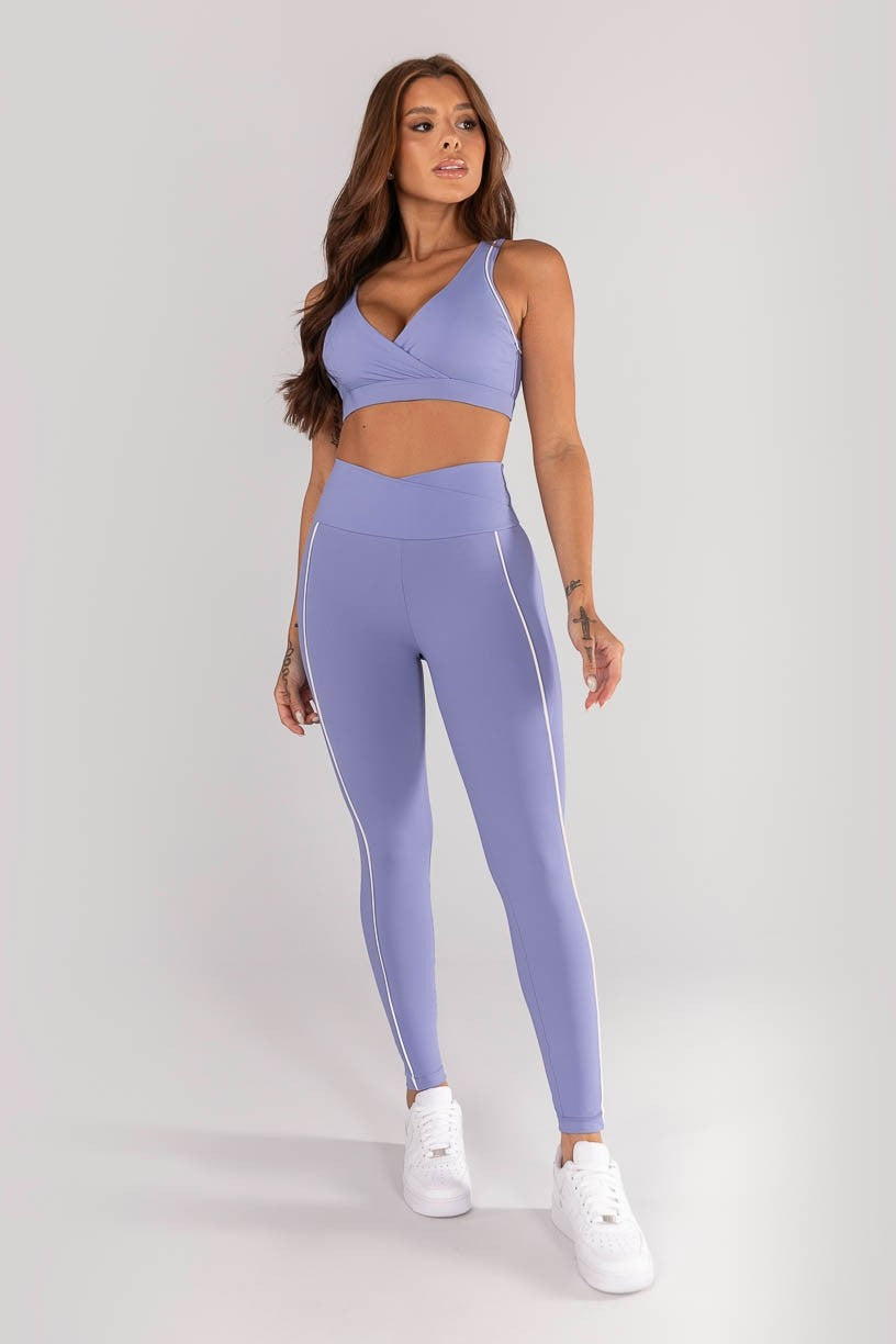 Calça Legging com Cós Transpassado e Bolsos com Vivo (Lavanda / Vanilla) | Ref: K4618-C