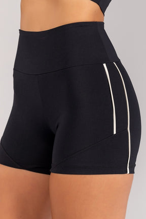 Short com Vivos na Lateral e Recortes (Preto / Champagne) | Ref: K4678-A