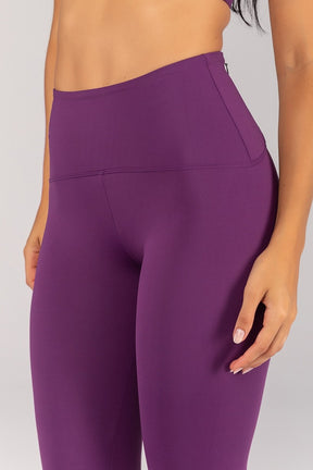 Calça Legging com Zíper Invisível no Bolso (Ametista) | Ref: K4689-A