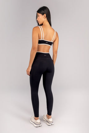 Calça Legging com Chapado e Vira (Preto / Off-White) | Ref: K4694-A